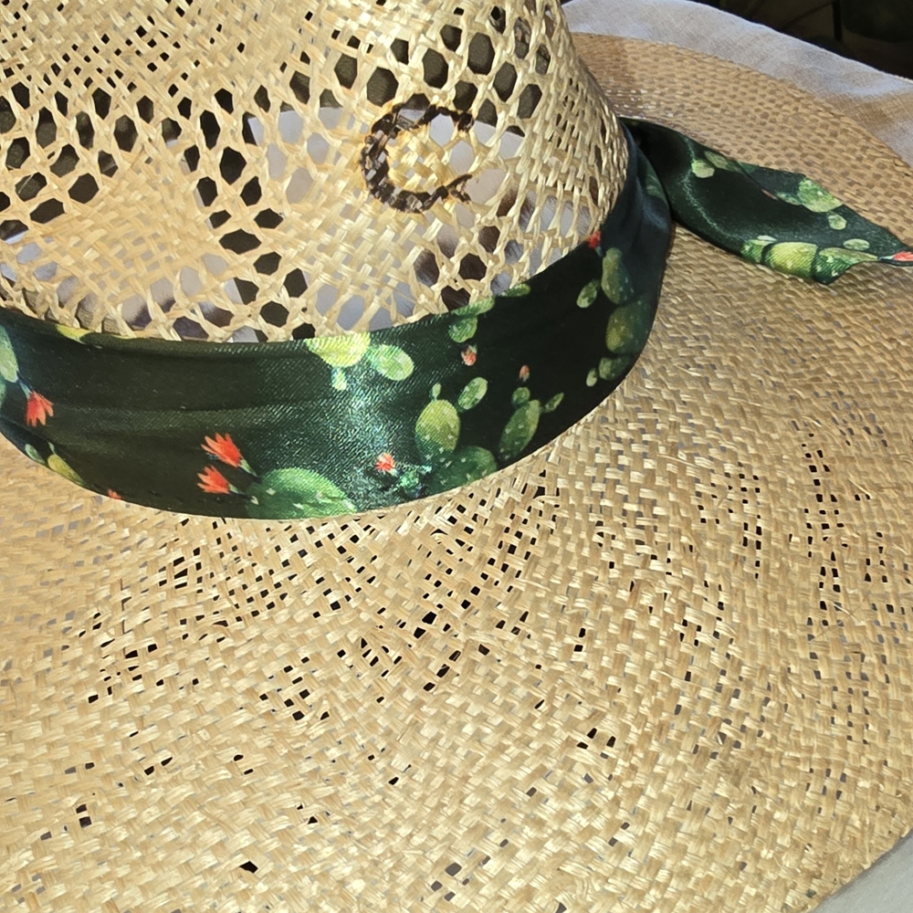 Charlie 1 Horse Straw Hat With Cactus Ribbon Hat Band And Concho - Picture 4 of 7